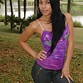 Gigi Spice goes to the park in her tight jeans - image 